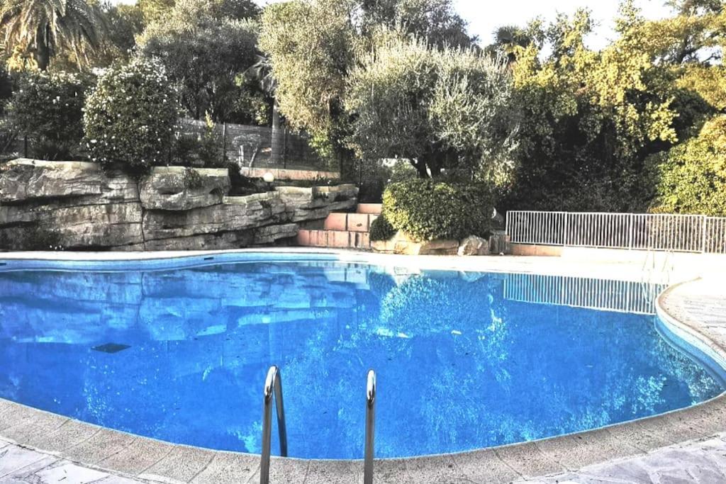 Appartement Nice Centre Vue Mer Avec Piscine Pour Famille, Couple D'Amis Pas De Groupes De Jeunes Autorises Екстериор снимка